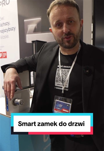 Pokojowe nastawienie do świata? ✌️ Pokaż to już przy wejściu. Zamek Gerda Tedee w wersji z pacyfką nie tylko wygląda wyjątkowo, ale też świetnie integruje się ze smart home przez API lub moduł Dry Contact do prostszych systemów. 👉Obserwuj mój profil po więcej smart treści!