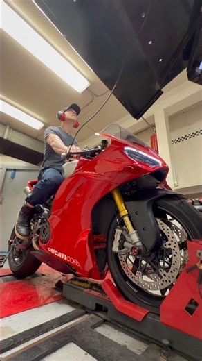 2026 Ducati Panigale V4R with Pro Akrapovic System Dyno, BT Moto