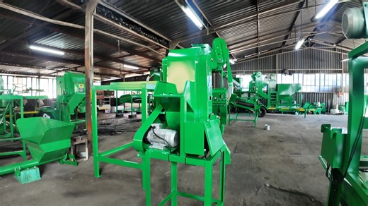 Lightweight but powerful – the JAPS J500 Grain Cleaner uses air to separate clean grain from chaff and waste, no screens needed. Perfect for small-scale use at 250kg/hour. Watch this explainer to learn more 🌾 💨 👉 https://japsgraincleaners.co. za/ #J500GrainCleaner #GrainCleaning #JapsGrainCleaners #AspiratorCleaner #SmallScaleFarming | Just another problem solver