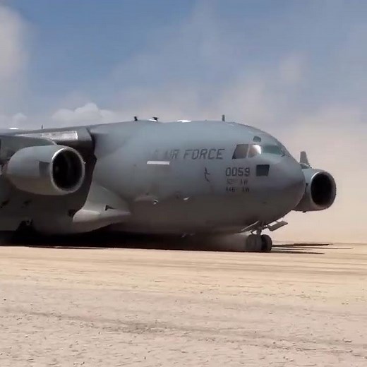 “Power in the Skies – US Air Force Jet in Action!”