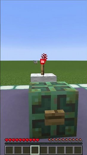 Create a Toggleable Redstone Torch Using a Button in Minecraft #minecraft