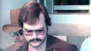 Watch Forensic Files Season 4 Episode 3 - Stick 'em Up