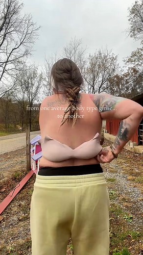 🌸 Elegance Meets Engineering – Finally, Comfort That Lifts! Designed with gem-inspired details, wide straps, and smooth-back wings, this bra shapes, supports, and shines—without wires!U-back styling for a flawless fit under all your clothes. ✨ Stay secure, feel sublime. Grab yours today!👉 | Variablek