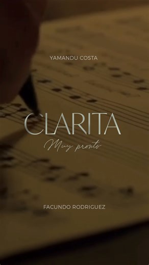 Yamandu Costa Oficial on Instagram: "Entre conversas, bons momentos e o aroma de comida, em casa... aparece uma melodia. Onde a música sempre encontra abrigo... e a mesa está servida. Este Rasguido Doble é uma homenagem à @clary.costa Mãe, cantora, inspiração musical e cozinheira de mão cheia. Um gesto de amor transformado em música ❤️ Em breve em todas plataformas digitais."