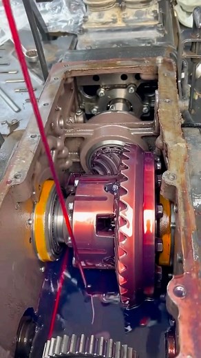 Congo Trading Parts on Instagram: "Differential’s intricate mechanism and highlights the critical role of proper lubrication in its smooth and efficient operation. The use of the correct lubricant, in the correct amount, is essential for maintaining the vehicle’s drivetrain and preventing costly repairs. Welcome to Congo Trading Parts. Located in the heart of Pointe Noire, we specialize in providing high-quality heavy equipment and machine spare parts. Our commitment to excellence ensures that y