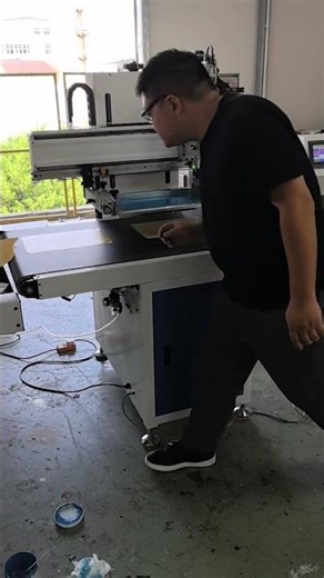 Fully automatic assembly line screen printing machine, direct sales from the source factory