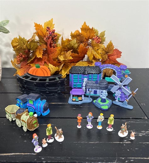 Scooby Doo & Friends Train Set Vintage Boley 1990s Pretend Play Toys - Wind up Trains, Trailers, Tracks, Buildings, Accessories and Figures - Etsy