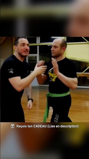 Comment se défendre contre un coup de poing Uppercut (Self défense - Combat de rue) #Shorts