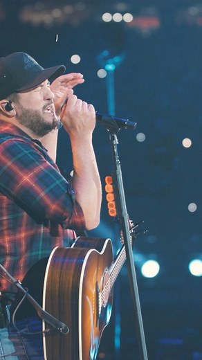First time playing the song full band live at RODEOHOUSTON! Pre-save #LoveYouMissYouMeanIt now. Out next Friday.http://strm.to/LoveYouMissYouMeanIt | Luke Bryan