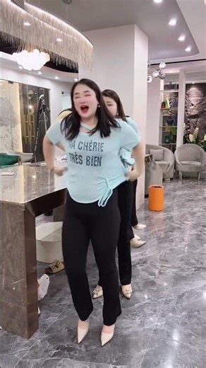 Plus-size slimming pants, not too tight or constricting, won't roll up. srhot #video #