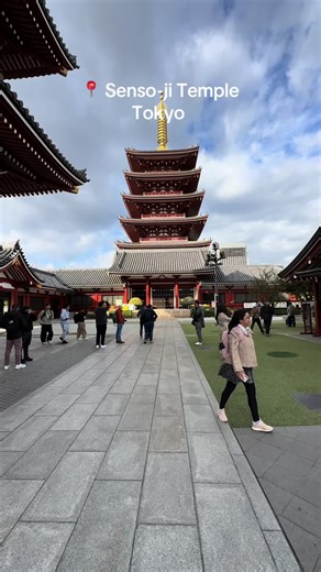 One of the top tourist attractions, in my opinion, in Tokyo, is the Senso-Ji Temple located in the Asakusa area. Dating back almost 1500 years, this is the oldest temple in Tokyo. I had the pleasure of staying walking distance from this temple so I got to walk through it many times. But if you love history and peaceful places, definitely put the Senso-Ji Temple at the top of your Tokyo bucket list 🇯🇵 🍁 #tokyo #sensojitemple #buddhisttemple #japanesehistory #tokyotrip