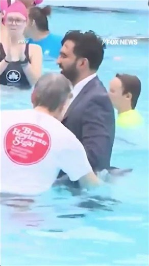 Mamdani jumps into city pool wearing FULL SUIT #shorts #us #news #Mamdani #politics