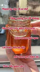 Chỉ một hũ Mật ong ngâm Saffron thôi mà "xử lý" gọn biết bao vấn đề😌, vừa giảm stress ngủ ngon hơn lại tăng đề kháng, bồi bổ cơ thể, thúc đẩy giảm cân, tốt cho dạ dày,... ti tỉ công dụng chỉ nhờ uống 1 thìa mỗi ngày với nước ấm thôi ạ! Đó là lý do vì sao mà nhiều khách hàng thân thiết của Saffron VIETNAM đều tích trữ sẵn Mật ong Saffron trong nhà. 👉Những ngày trời nắng mưa thất thường, trong nhà có người cảm cúm, ho hắng, chỉ cần pha 1 thìa nhỏ với nước ấm uống là thấy khỏe re ngay. Đã thế trẻ