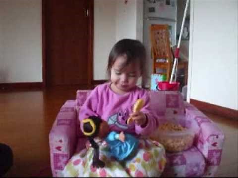 Opening Dora present