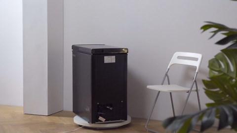 DEMULLER Deep Chest Freezer Small Freezer with Top Open Door Two Baskets Freestanding Black