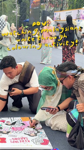 Selamat Hari Malaysia from all of us at Bayu Somerset! 🇲🇾🩷 Hari Malaysia wouldn’t be complete without seeing all of you come together & bring our huge board to life at #KeretapiSarong2026! Thank you for colouring, creating and celebrating with us 🥹🇲🇾 #malaysia #harimalaysia #fypシ #colours