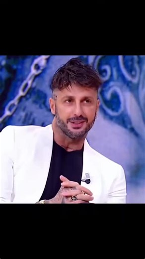 Video di falsissimo (@blubear69) con audio originale - falsissimo