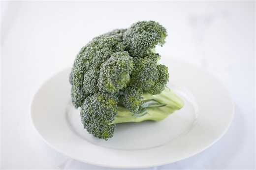 Botulism symptoms and cause of illness - after man dies from eating broccoli in Italy