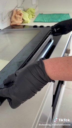 How to Remove Oven Door & Clean Between Glass | Oven Cleaning Tips