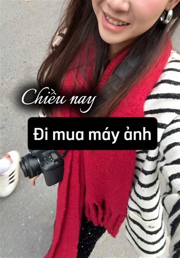 Mua máy ảnh Canon R50 tại phố Vọng Đức