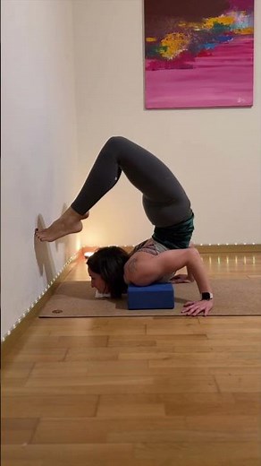 My chest stand practice 💕 #contortiongirl #contortiontraining