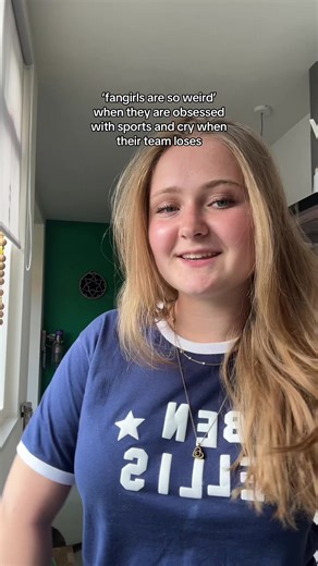 pls pls pls ignore the toothpaste spot on my shirt 🙏🏼🙏🏼 #fangirl #manchild #benellis #concerts #onedirection #fandom #smallartist #music #foryoupage #fypage