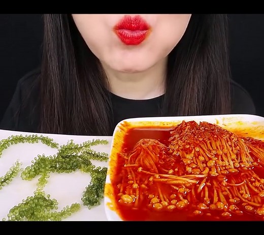 ASMR SPICY ENOKI MUSHROOMS SEA GRAPES MUKBANG EATING SOUNDS #eating #asmr #food