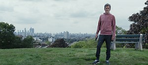 KEVIN BACON SHOWS THE NATION HOW TO GET THAT NEW PHONE FEELING WITH EE