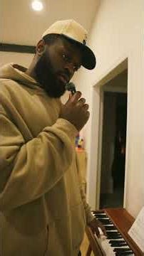 apparently this is the lowest note that i can sing. for now. 🧛🏿‍♂️