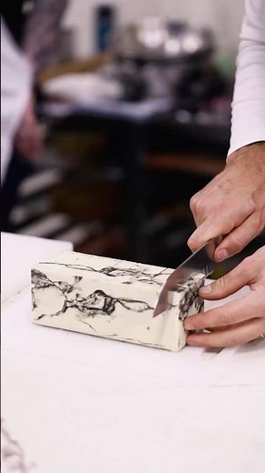 Julien Alvarez’s Iconic Marble Cake