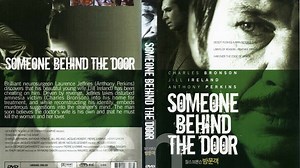 Someone Behind the Door (1971)🔹