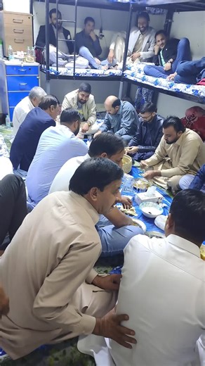 Throwing a Memorable Home Party with Friends