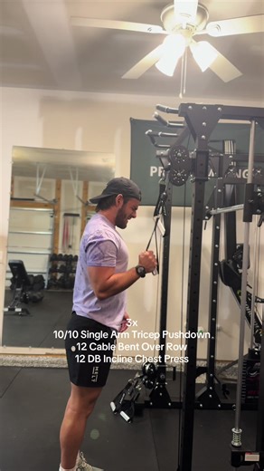 Never abandoning the accessories #lift