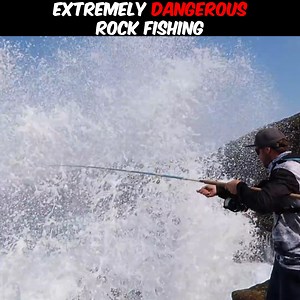 Extremely Dangerous Rock Fishing, Please Do Not Try This At Home! | Dixon's Fishing