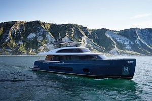 Azimut Magellano 25 METRI