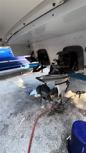 Volvo DPH: Your Boat Mechanic Guide