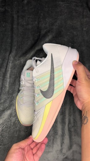 Unboxing Sabrina 3 Basketball Shoes