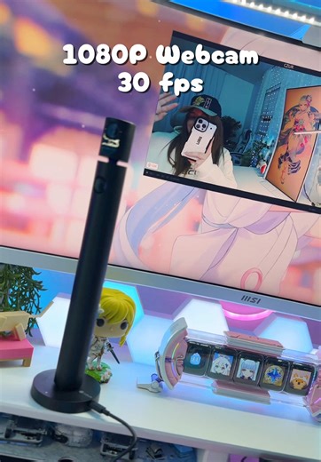 The CZUR Halo Streaming Dual Webcam and the dual-camera idea is actually really smart. One camera pointed at my monitor and the other at my PC setup so I can capture multiple angles at the same time. Or you can just point the second one at your pet and call it a day. 🐱 Both cameras record in 1080p at 30fps, with a 90° wide-angle view, and the design is super adjustable with a 270° rotating top camera and a 180° rotating base so you can position each angle easily. It’s also plug-and-play through