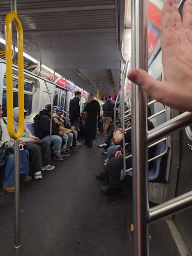 This is how easy it is to ride the subway #foryoupage #fyppppppppppppppppppppppp #nyc #fyp #viral