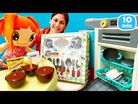 Ayşe and Lili are making pudding and salad together! Cooking videos with Ayşe.