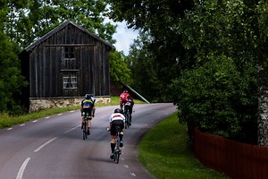 「鐵人三項」新手最容易犯的10項錯誤來解答：用新裝備、忽視重訓、缺乏休息⋯模擬比賽搞懂鐵人三項順序安全完賽！