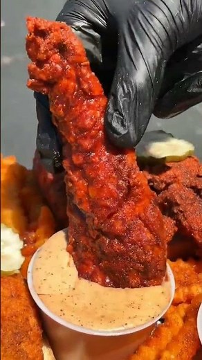 Spicy_tender_&_honey_sweetness_spice🌶 😍🤩#sweet #streetfood #tenderchicken #nashville #shortvideo