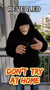 MAGNETIC HAND REVEALED - MAGIC TRICK ##magician #magic #facebookreels #reels #reelviral #reelvideo #magictrick #cardistry #cardmagic #playingcards #magictricks #sleightofhand #magicians #magicshow #illusionist #cardporn #closeupmagic #cards #illusion #theory #cardtrick #ellusionist #streetmagic #cardtricks #magia #art #magical #artofplay #cardmagician #cardist #sulap #murphysmagic #artofmagic #useyourcards #facebookreels #reels #reelviral #reelvideo | Natural Life Show