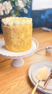 2.1K views · 25 reactions | Új tanfolyam! MEDOVIK torták. 10 db...