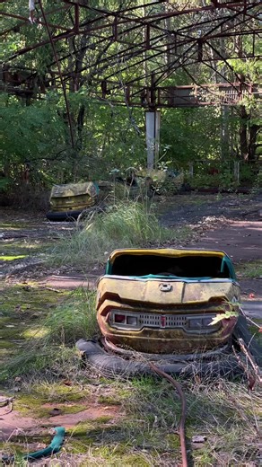 #chernobyl #chernobyldisaster #postsovietaestetic #ghosttown #soviet #architecture #beautiful #ukraine #vibes