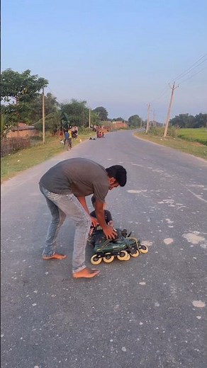 How to Master Skating Stunts Like a Pro😰🛼#skating#skateboarding#shorts#roadskating#inlineskating