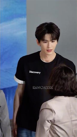 The introvert who's gentle, polite, but also great at being a social butterfly #zhanglinghe #wildaid