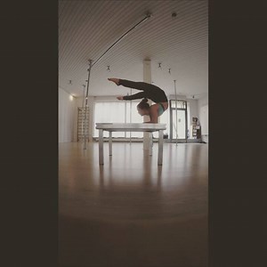 54 reactions | Getting used to my new show tool: a table for contortion shows! Doing a contortion show was one of my big dreams and it is finally becoming true in only two days!! So exciting 珞 #contortion #showtraining #circuseverydamnday #benddontbreak #handbalancing #contortiontable #bendygirl #fitvegan | Julia Wahl - emotioncatcher | Facebook