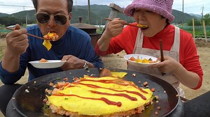 Fried rice with an omelette) - Mukbang eating show | Family Mukbang
