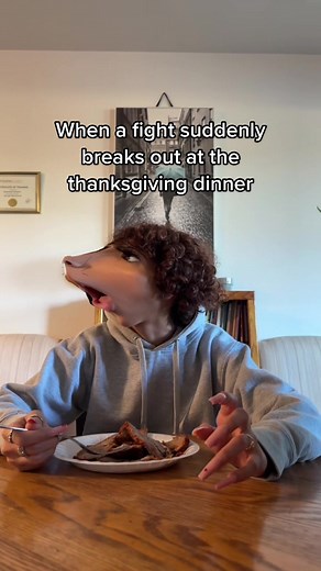 Thanksgiving Dinner Argument: Unexpected Fight Erupts